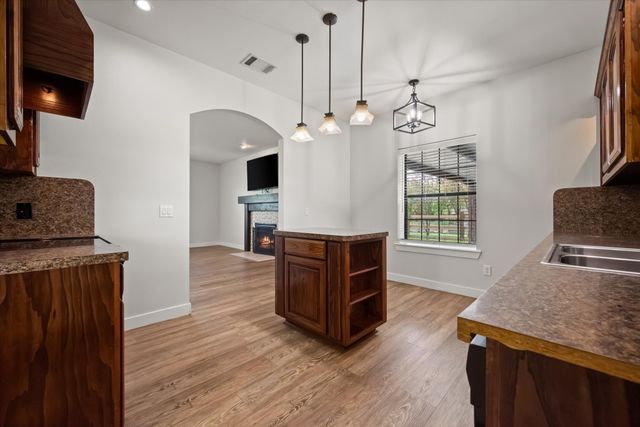 504 N Texas Street, Tioga, TX 76271