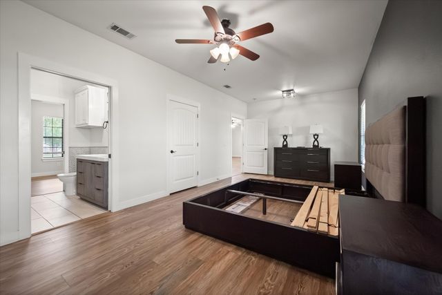 504 N Texas Street, Tioga, TX 76271