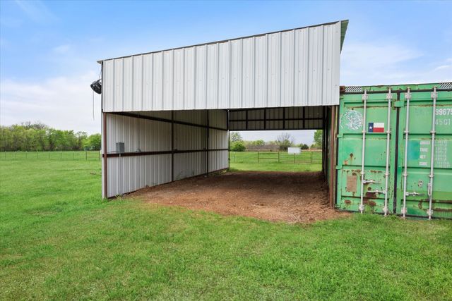 504 N Texas Street, Tioga, TX 76271