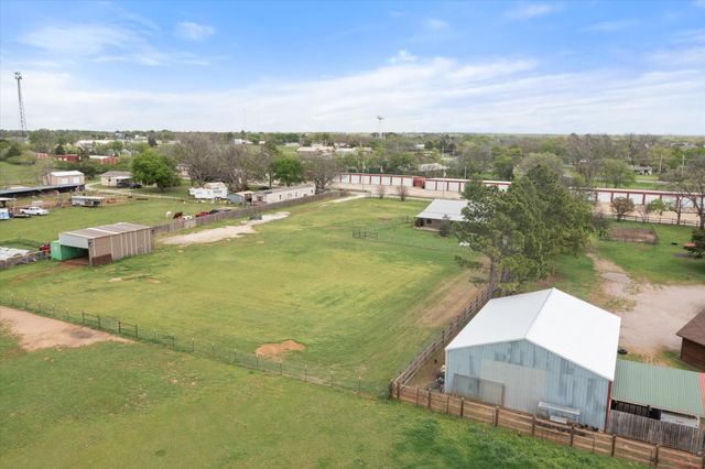 504 N Texas Street, Tioga, TX 76271