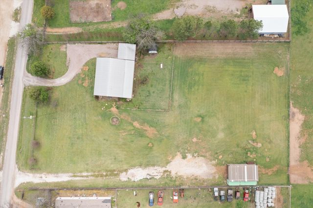 504 N Texas Street, Tioga, TX 76271