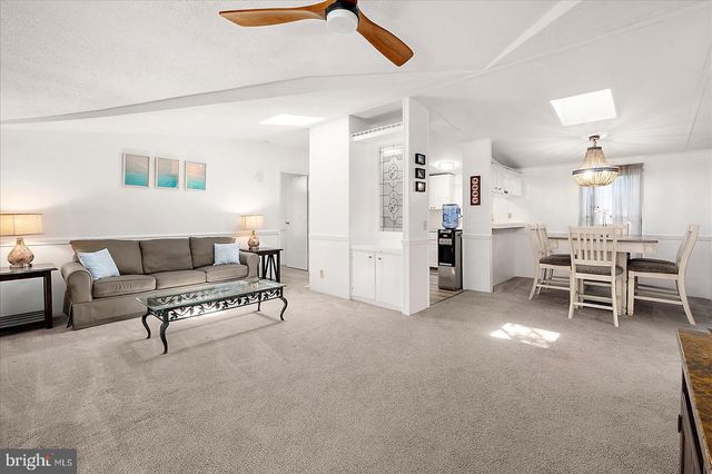 4 ANCHOR WAY DR, Berlin, MD 21811