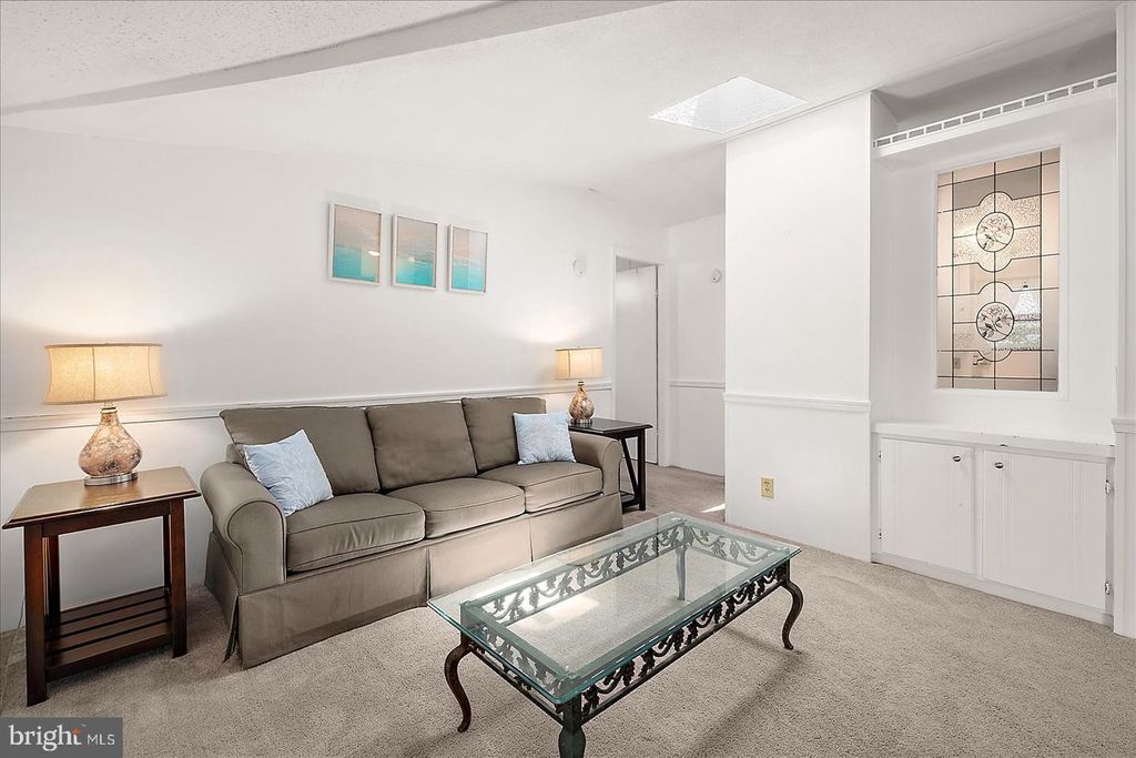 Image 9 of property listing at 4 ANCHOR WAY DR, Berlin, MD 21811