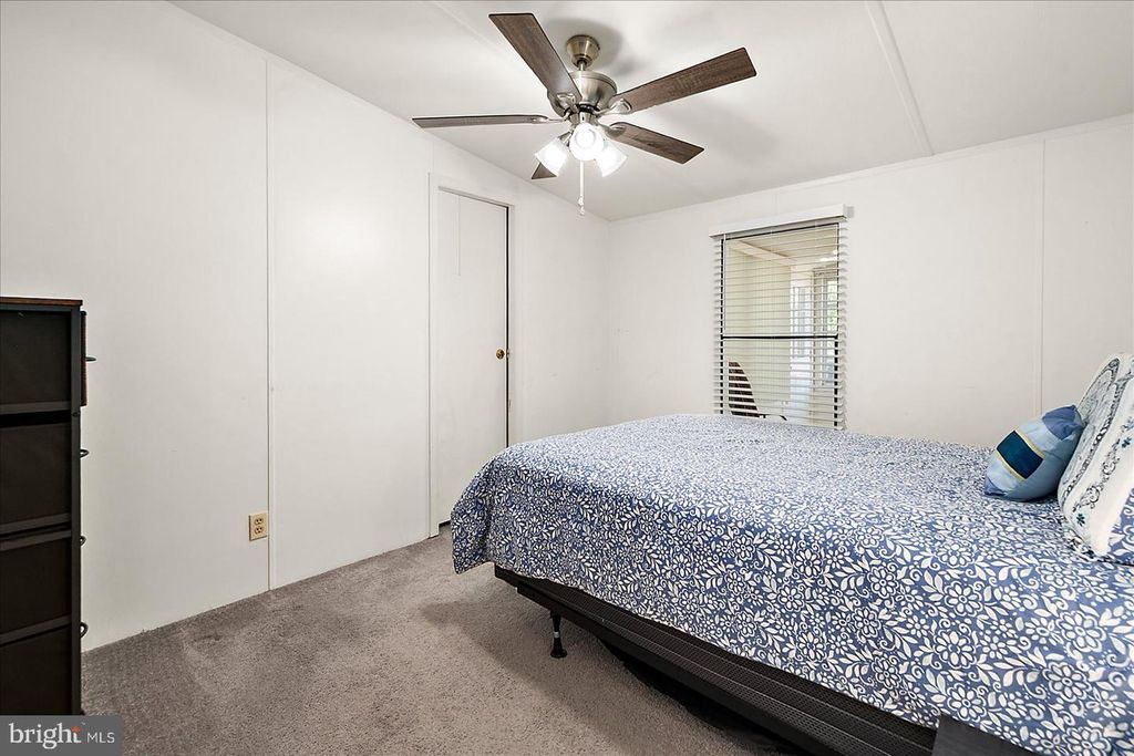 Image 25 of property listing at 4 ANCHOR WAY DR, Berlin, MD 21811