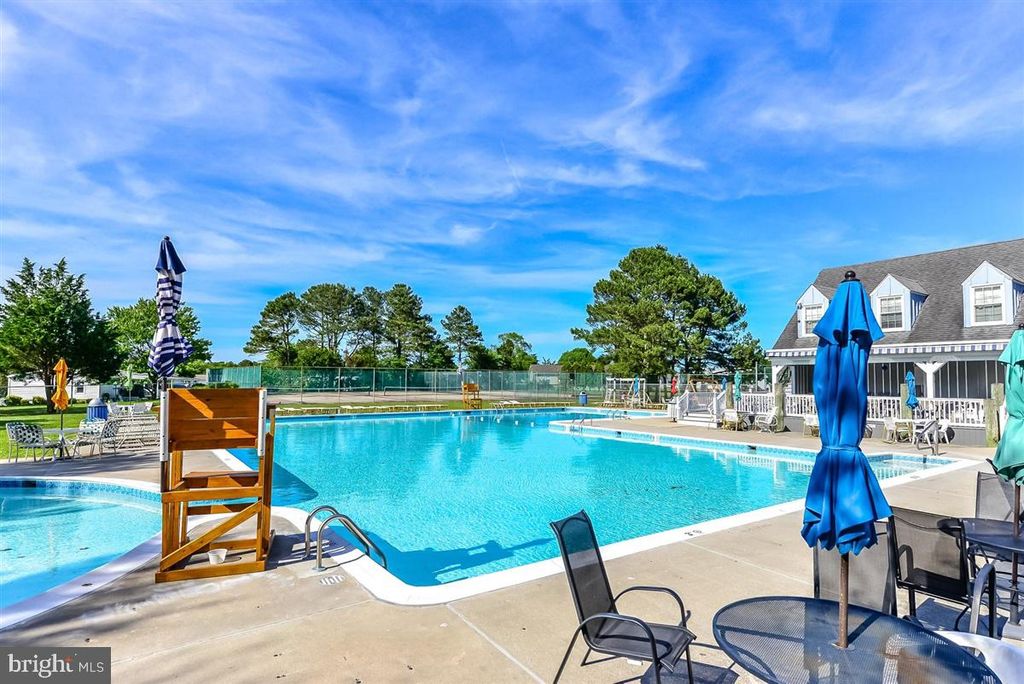Image 38 of property listing at 4 ANCHOR WAY DR, Berlin, MD 21811