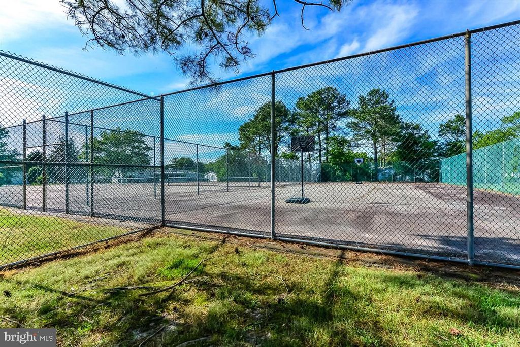 Image 39 of property listing at 4 ANCHOR WAY DR, Berlin, MD 21811