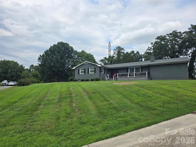 1900 W Laporte Drive, Charlotte, NC 28216
