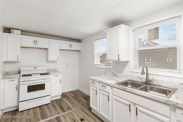 2604 Hale Ave, Louisville, KY 40211