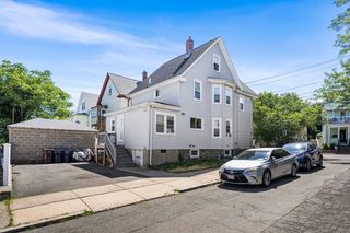 190 Shute St, Everett, MA 02149