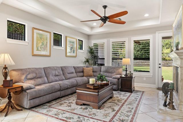 11712 Red Oak Valley LN, Austin, TX 78732