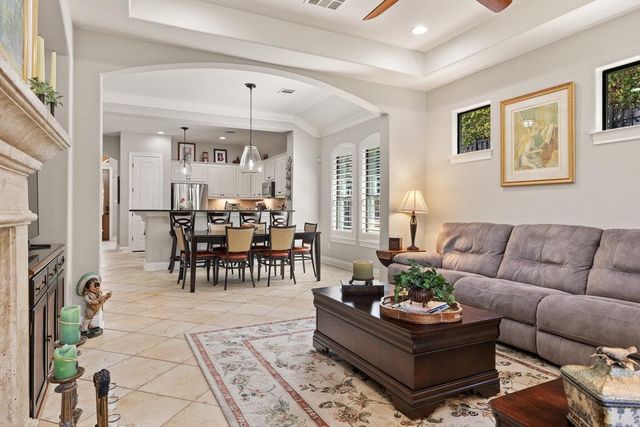 11712 Red Oak Valley LN, Austin, TX 78732