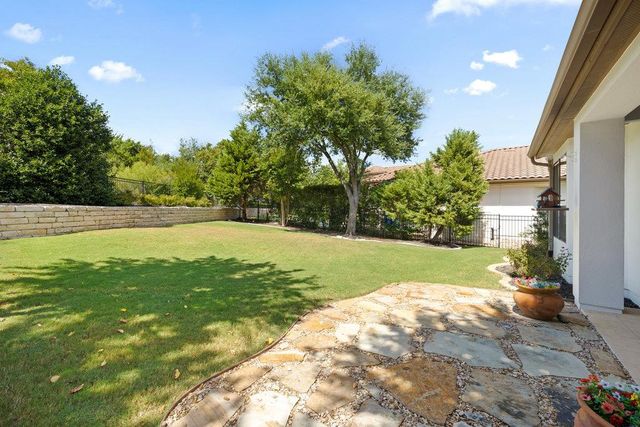 11712 Red Oak Valley LN, Austin, TX 78732
