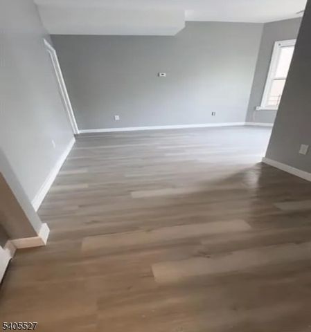 54 N 4Th St, Paterson City, NJ 07522