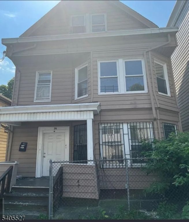 54 N 4Th St, Paterson City, NJ 07522