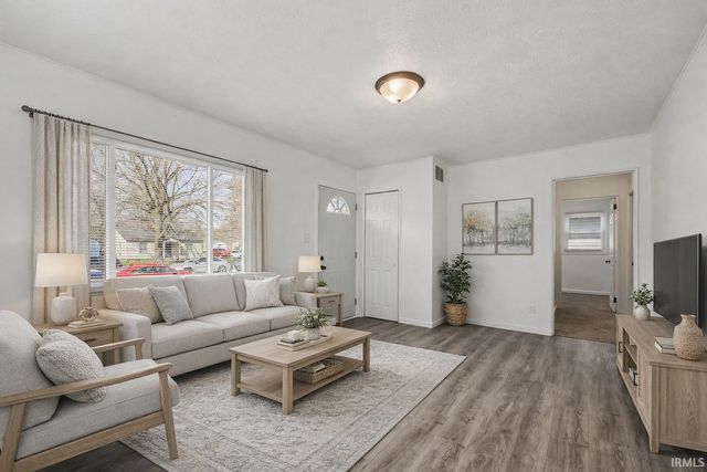 1006 W Rose Street, South Bend, IN 46616