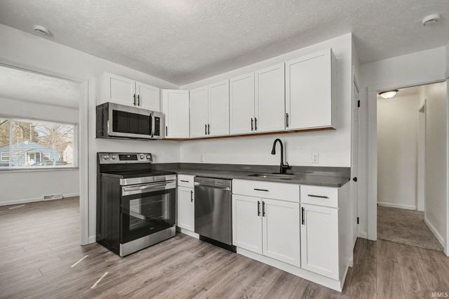 1006 W Rose Street, South Bend, IN 46616