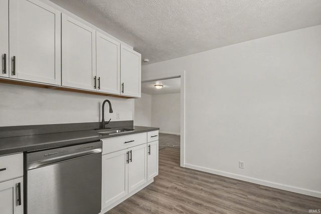 1006 W Rose Street, South Bend, IN 46616