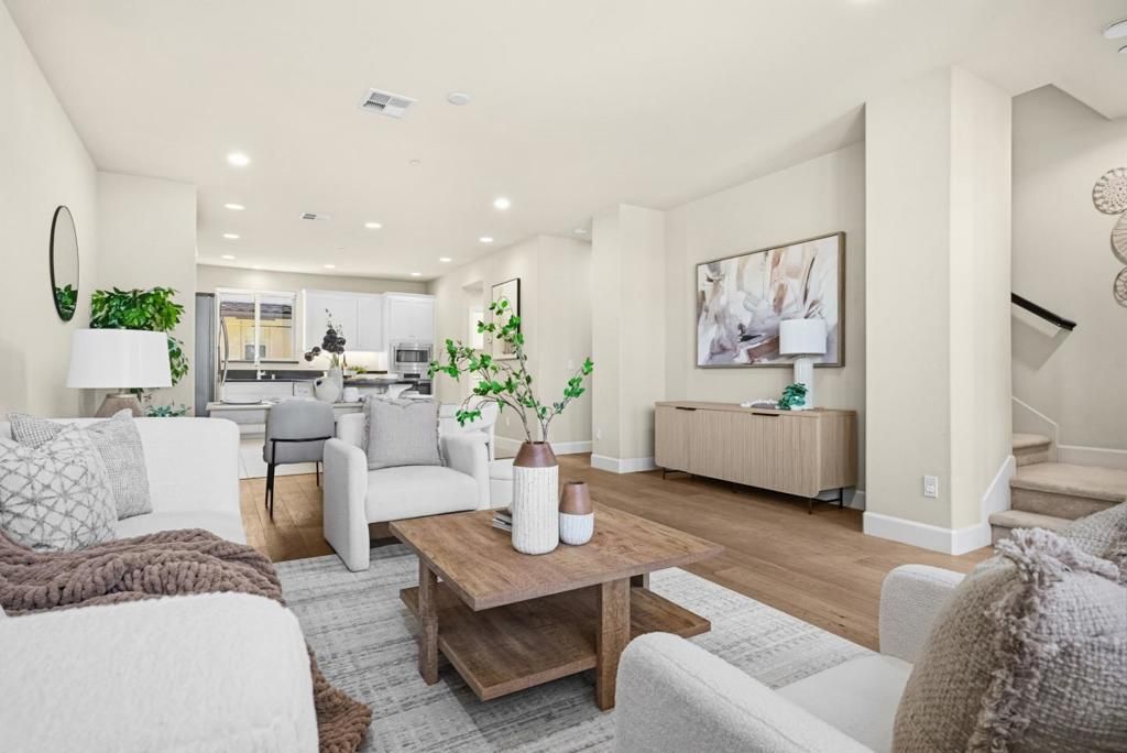 Image 5 of property listing at 351 Santa Diana Terrace, Sunnyvale, CA 94085