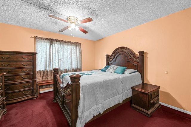 8829 Carousel Lane, Houston, TX 77080
