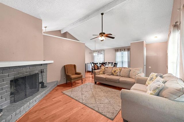8829 Carousel Lane, Houston, TX 77080