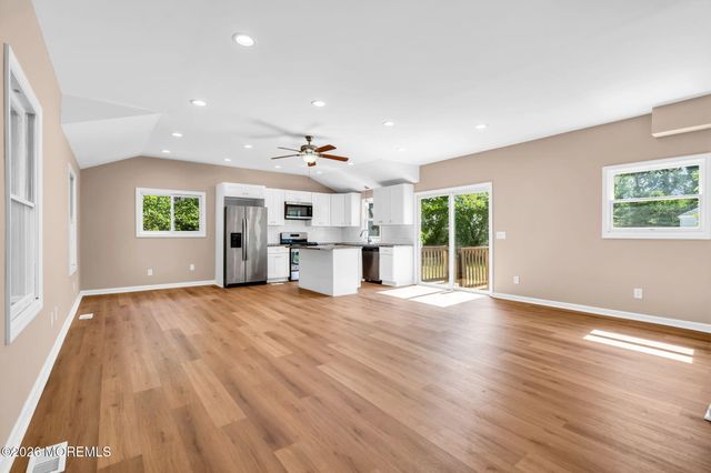 60 Ashwood Drive, Brick, NJ 08723