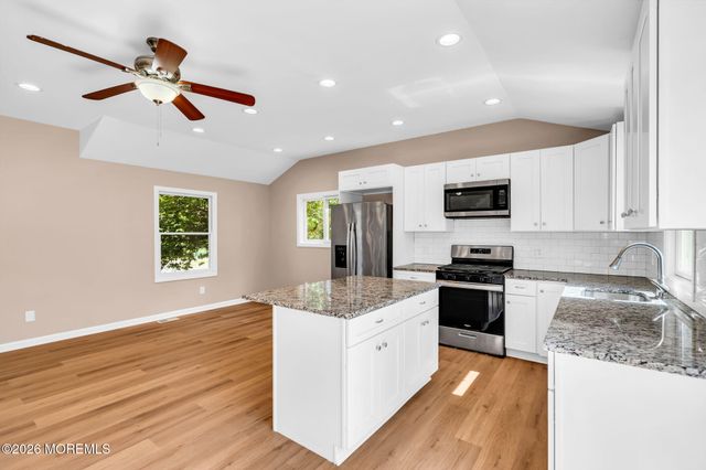 60 Ashwood Drive, Brick, NJ 08723