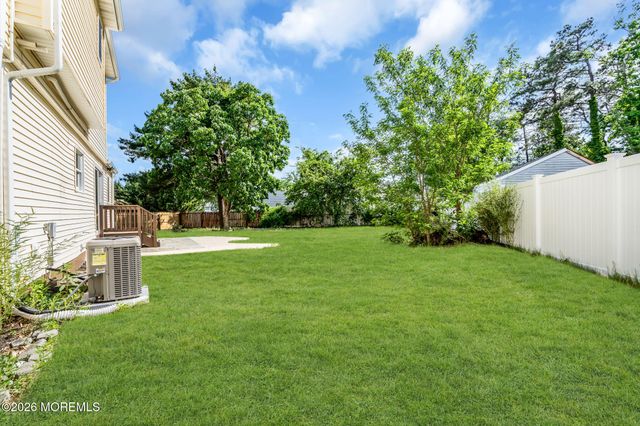 60 Ashwood Drive, Brick, NJ 08723