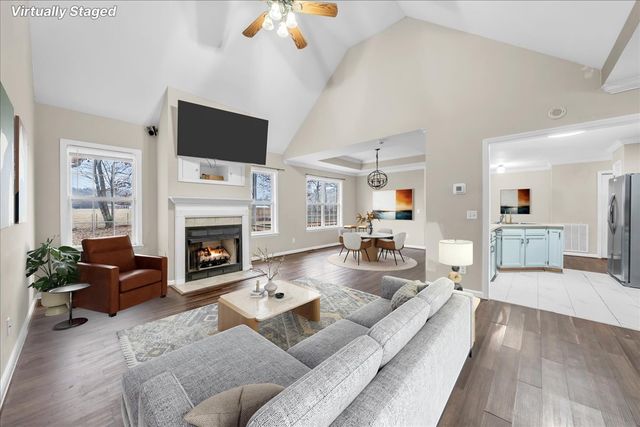 306 Blackberry Ln, Manchester, TN 37355