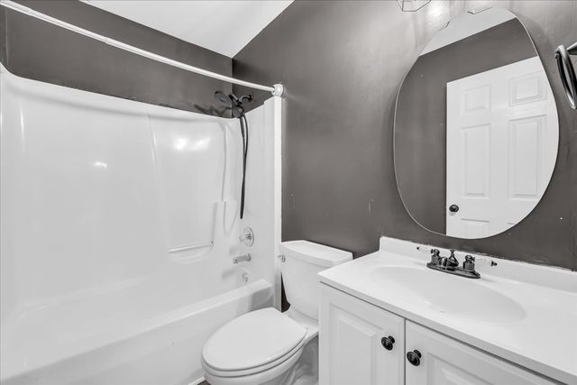 306 Blackberry Ln, Manchester, TN 37355