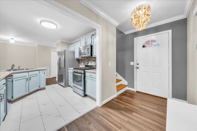 306 Blackberry Ln, Manchester, TN 37355