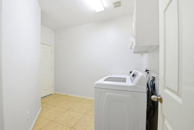 12522 E Nantucket Road, Sugar Land, TX 77478