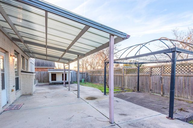 12522 E Nantucket Road, Sugar Land, TX 77478