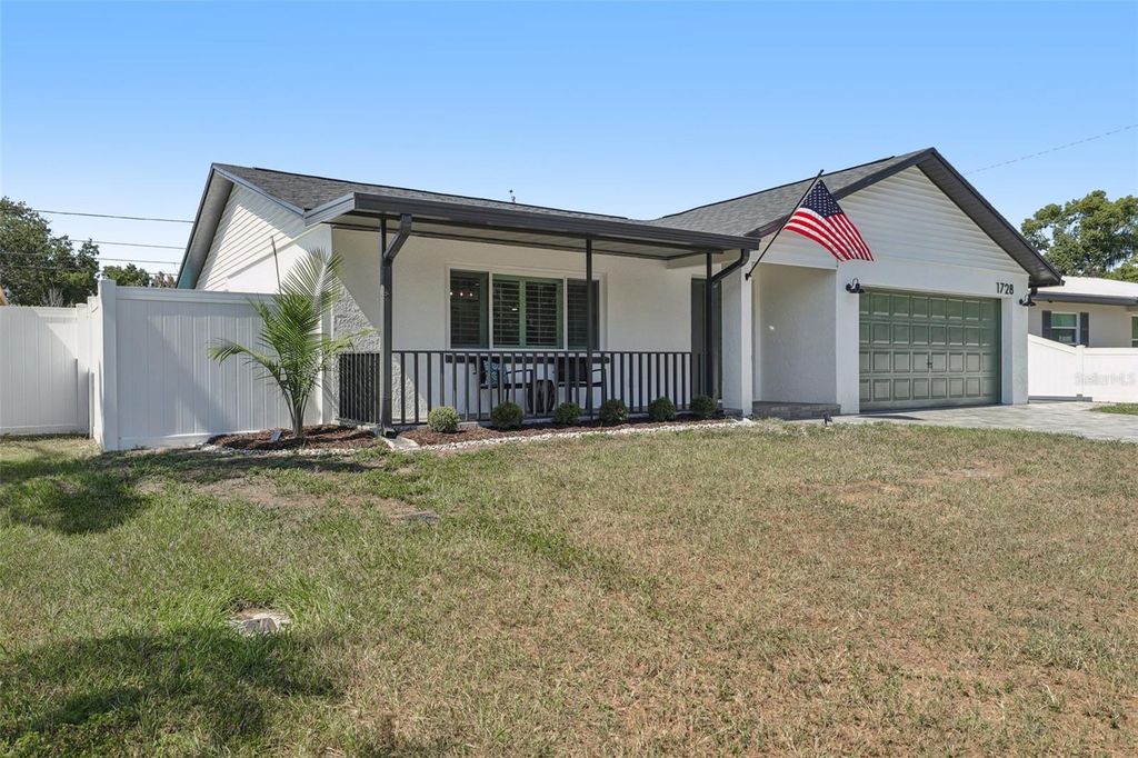 1728 W LAGOON CIRCLE, Clearwater, FL 33765