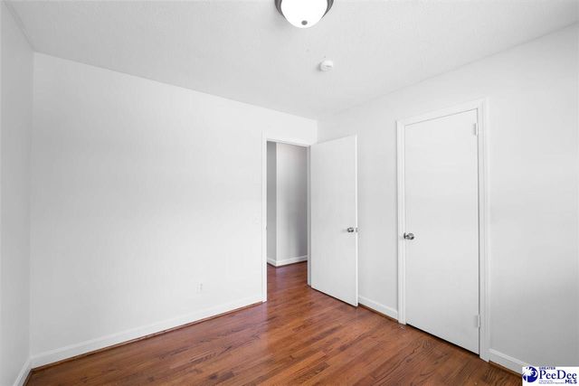 2206 W Piccadilly Dr, Florence, SC 29501