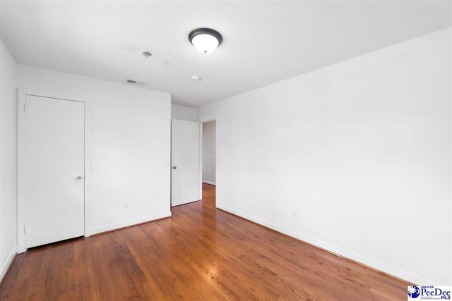 2206 W Piccadilly Dr, Florence, SC 29501