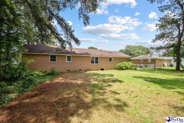 2206 W Piccadilly Dr, Florence, SC 29501