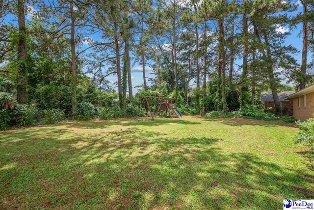 2206 W Piccadilly Dr, Florence, SC 29501
