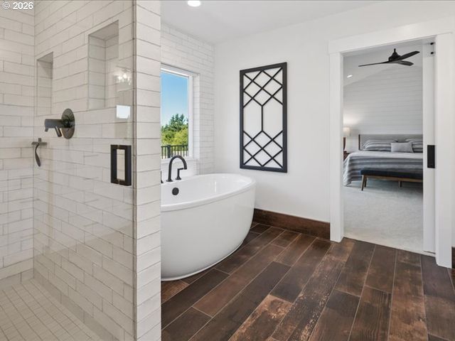 2010 Sw SCHAEFFER Rd, West Linn, OR 97068