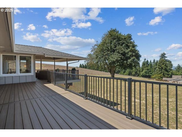 2010 Sw SCHAEFFER Rd, West Linn, OR 97068