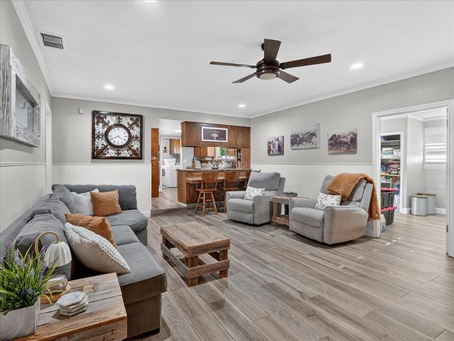 3765 N Greenwood Avenue, Sanger, CA 93657
