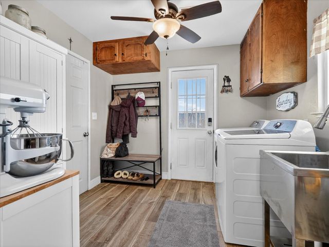 3765 N Greenwood Avenue, Sanger, CA 93657