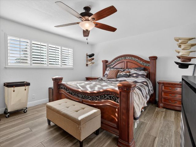 3765 N Greenwood Avenue, Sanger, CA 93657
