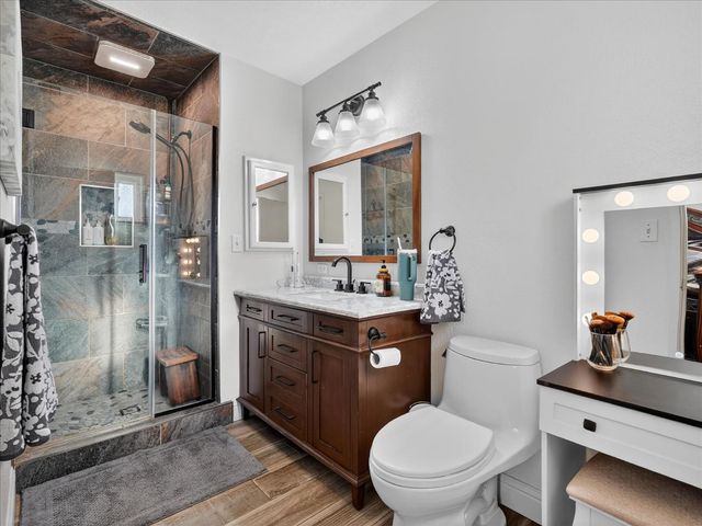3765 N Greenwood Avenue, Sanger, CA 93657