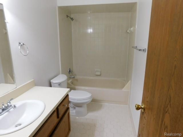 48576 Sugarbush Road 59, Chesterfield, MI 48047