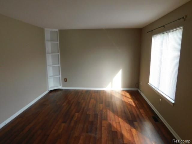 48576 Sugarbush Road 59, Chesterfield, MI 48047