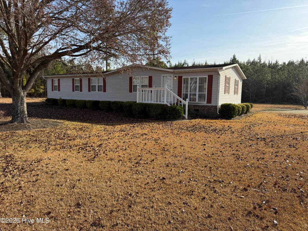 100 Sim Dawson Road, New Bern, NC 28562