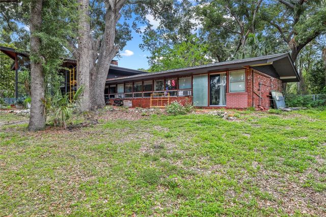 10134 WHITE TROUT LANE, Tampa, FL 33618