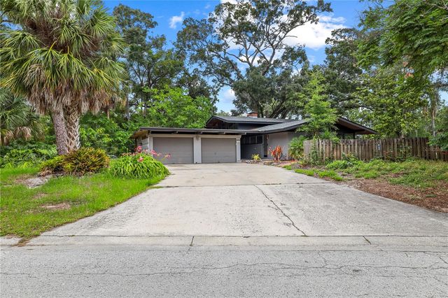 10134 WHITE TROUT LANE, Tampa, FL 33618
