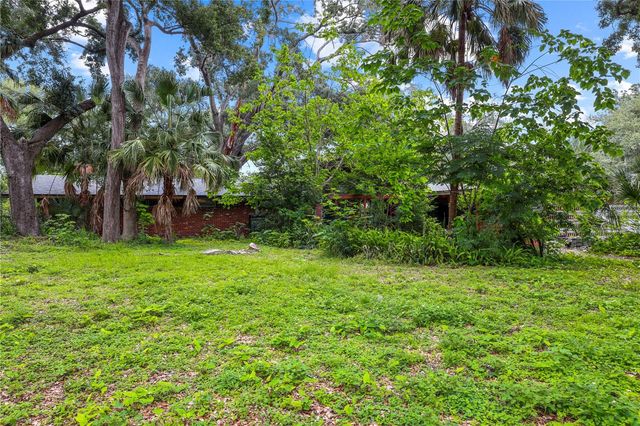 10134 WHITE TROUT LANE, Tampa, FL 33618
