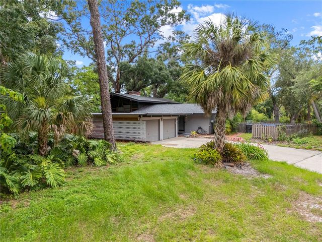 10134 WHITE TROUT LANE, Tampa, FL 33618